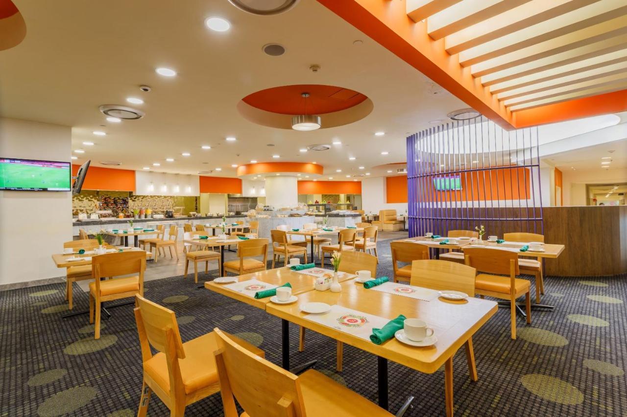 Camino Real Aeropuerto Hotel Mexico City Luaran gambar The hotel's restaurant